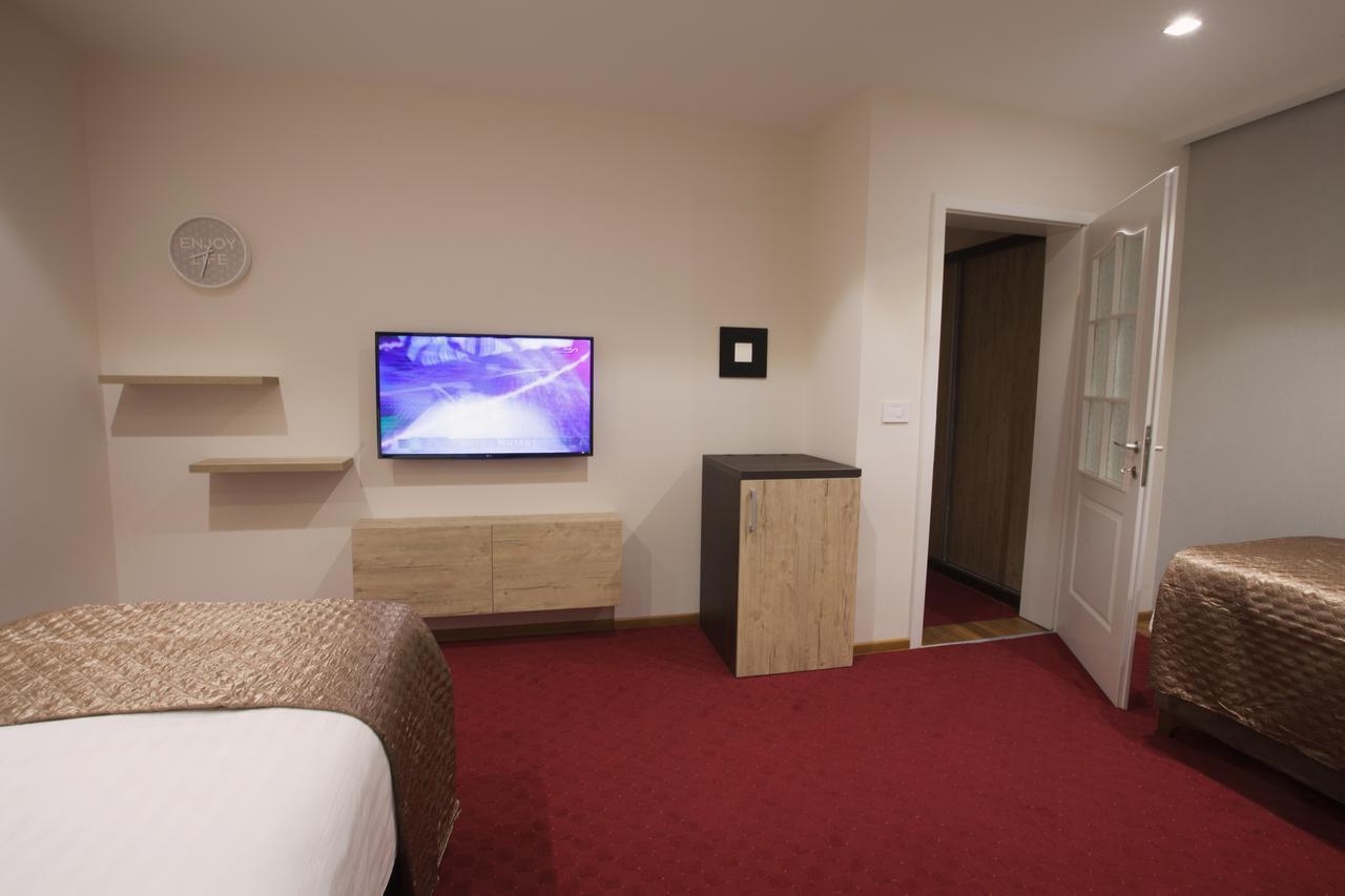 Apartmani Brocat Novi Pazar Esterno foto