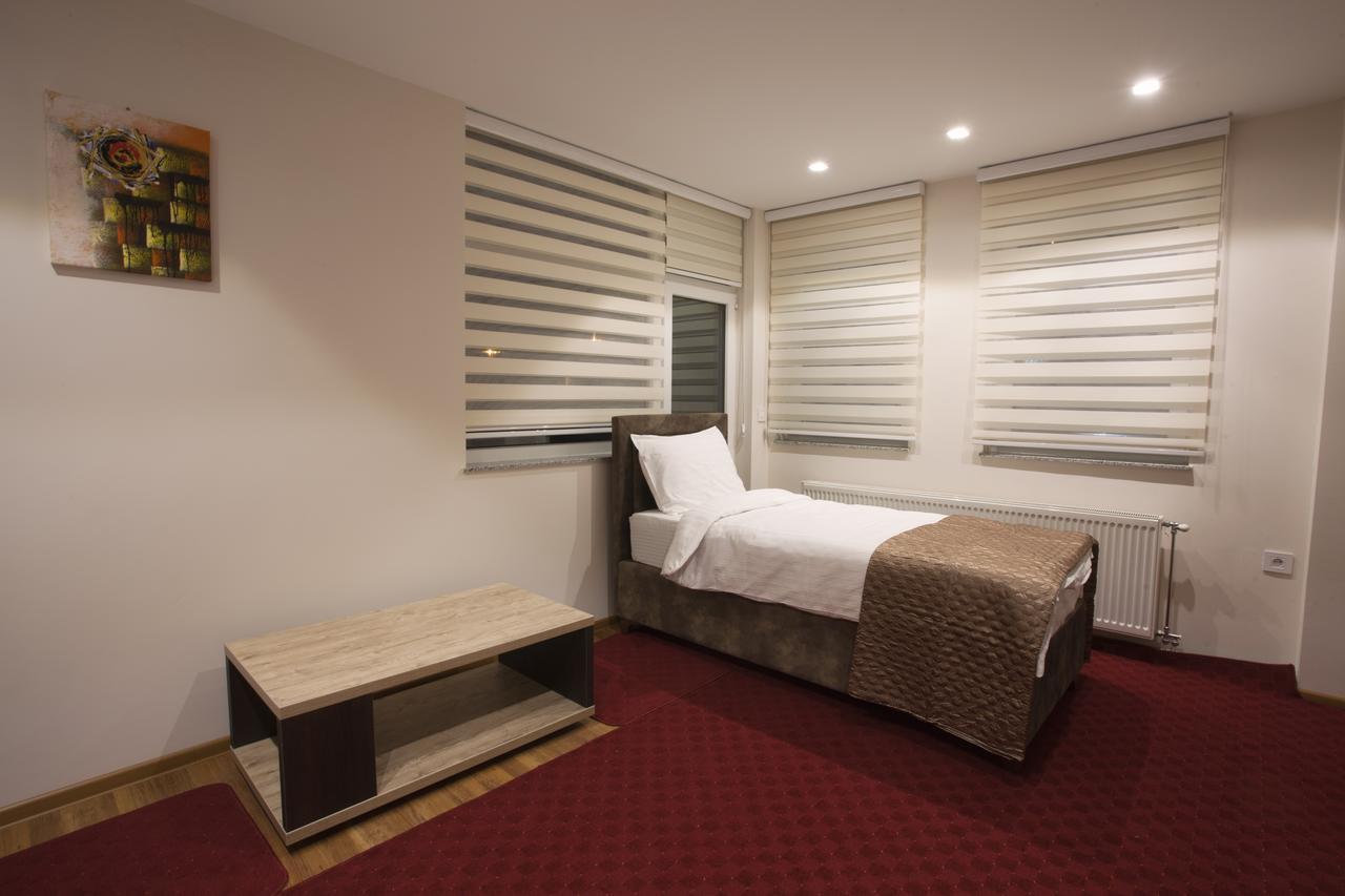 Apartmani Brocat Novi Pazar Esterno foto