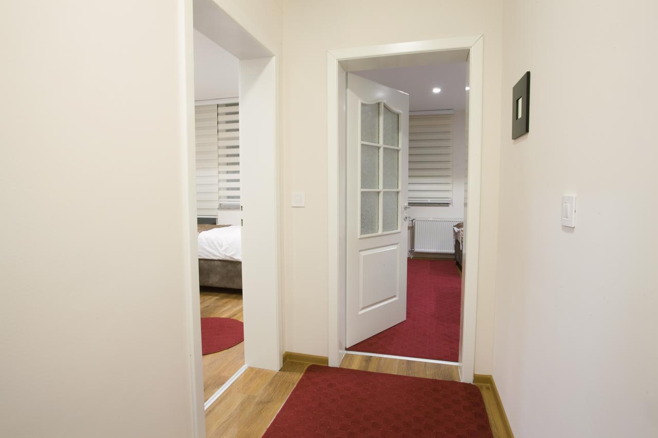 Apartmani Brocat Novi Pazar Esterno foto