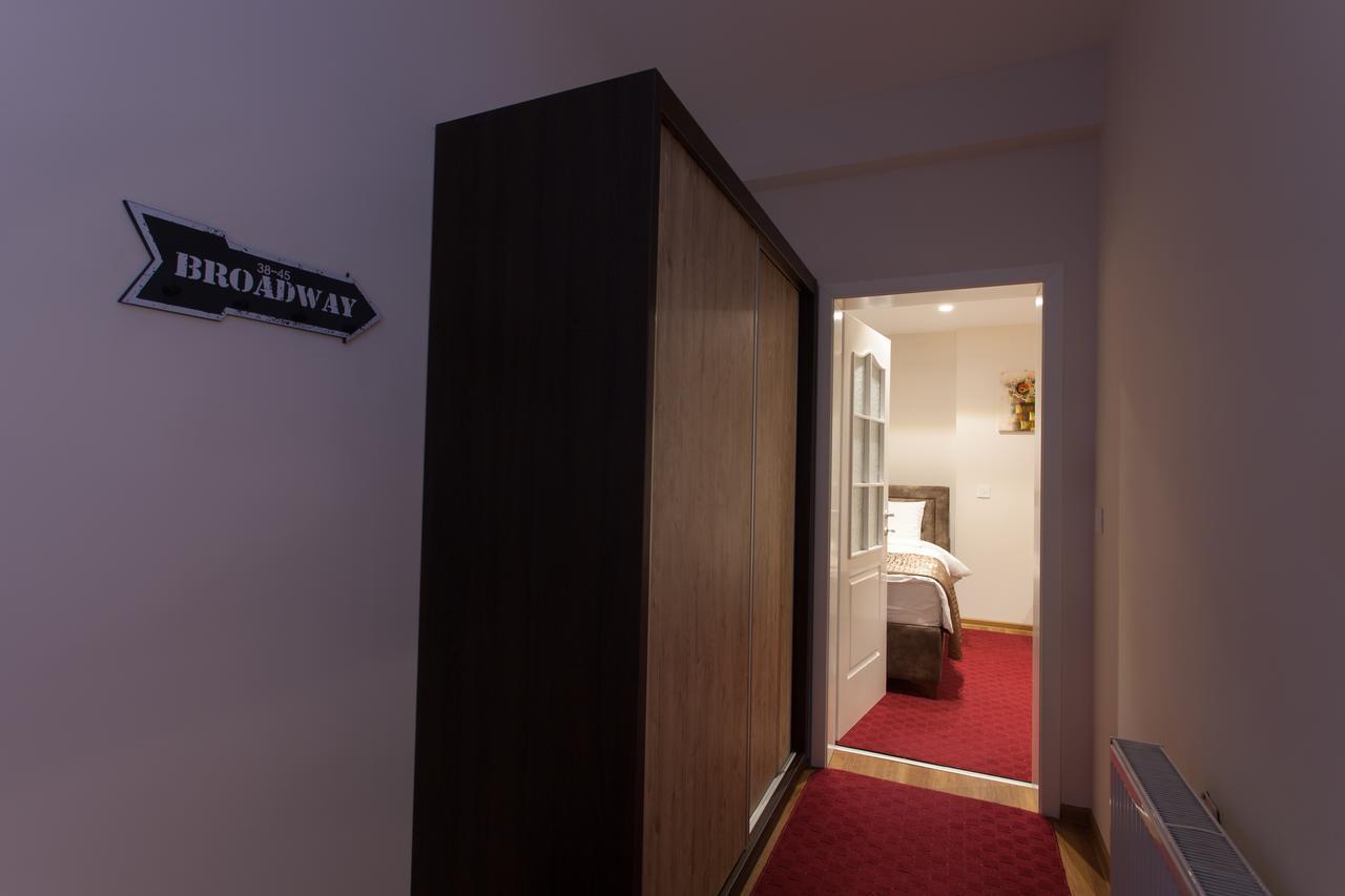 Apartmani Brocat Novi Pazar Esterno foto