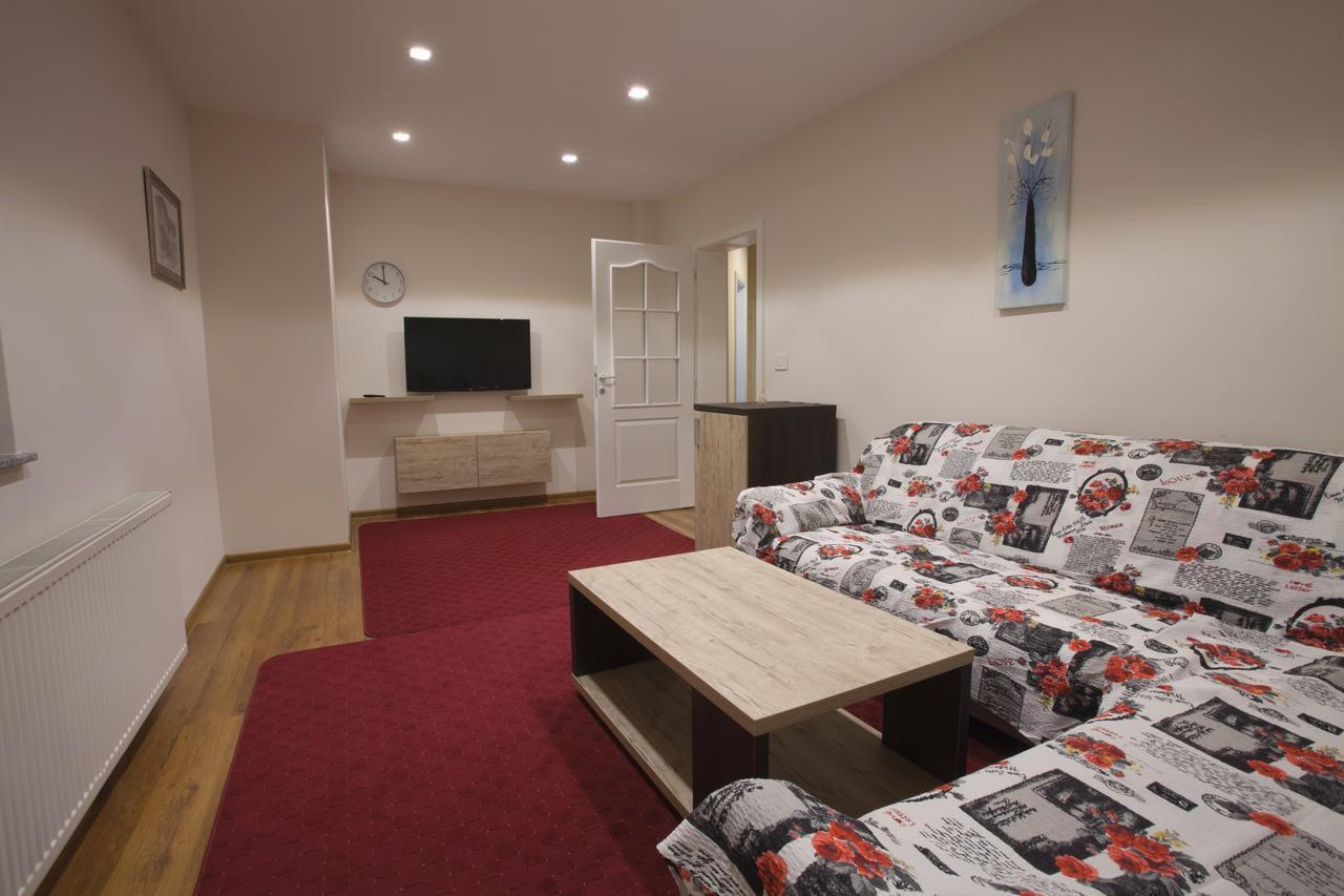 Apartmani Brocat Novi Pazar Esterno foto